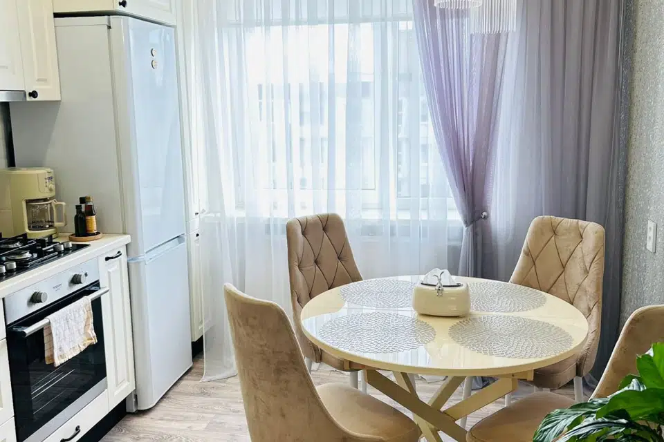 Продаётся 4-комнатная квартира, 81 м²