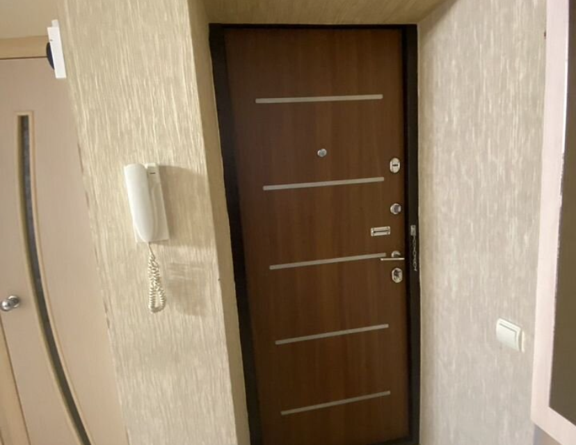 Продаётся 4-комнатная квартира, 57 м²