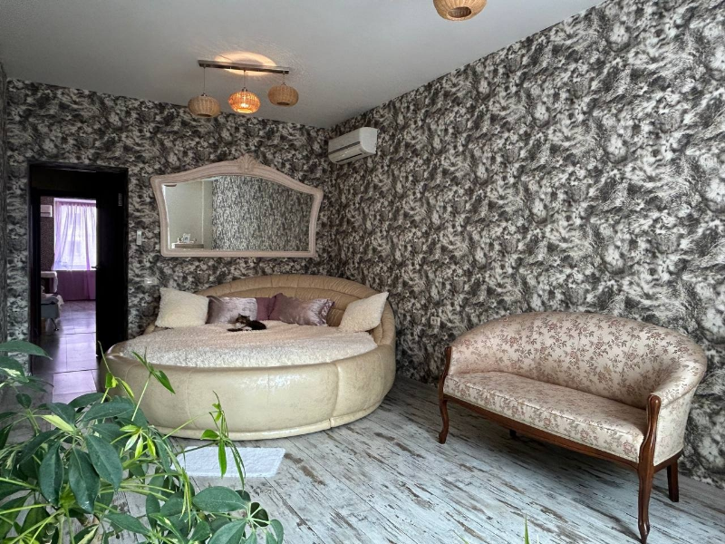Продаётся 2-комнатная квартира, 77.2 м²