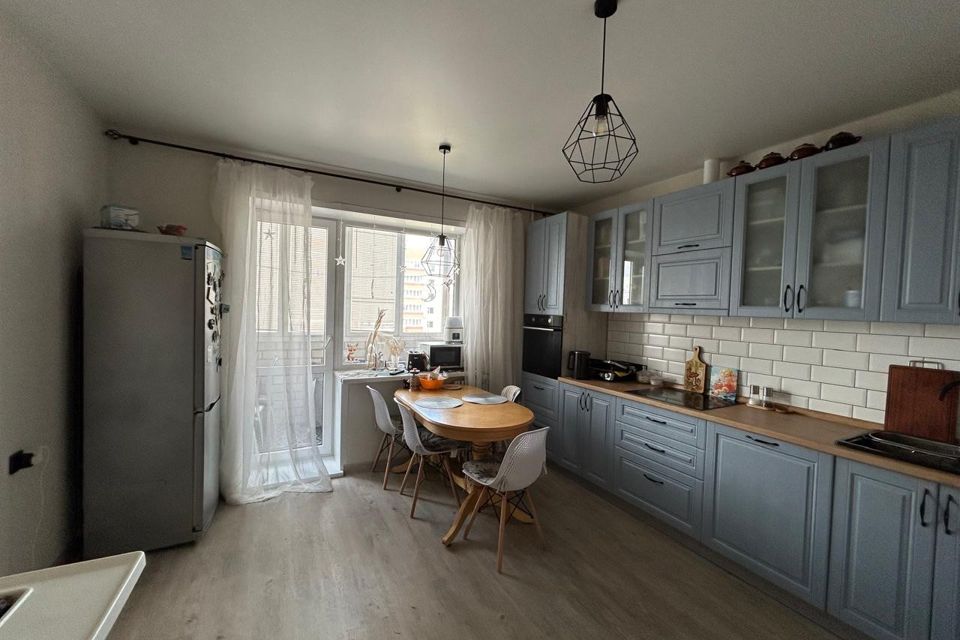 Продаётся 2-комнатная квартира, 68.2 м²
