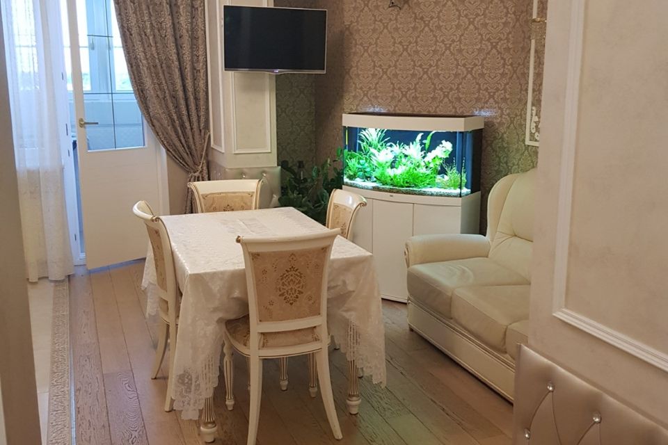 Продаётся 2-комнатная квартира, 63.8 м²