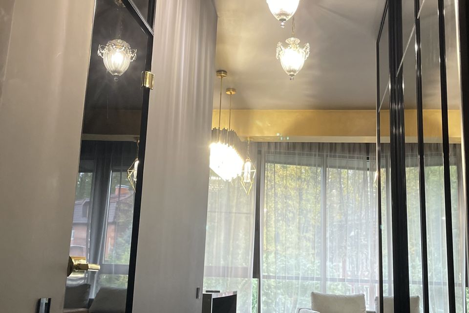 Продаётся 1-комнатная квартира, 57 м²