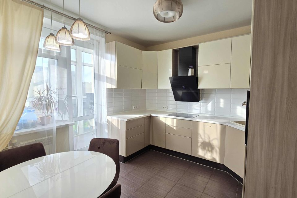 Продаётся 2-комнатная квартира, 76.1 м²