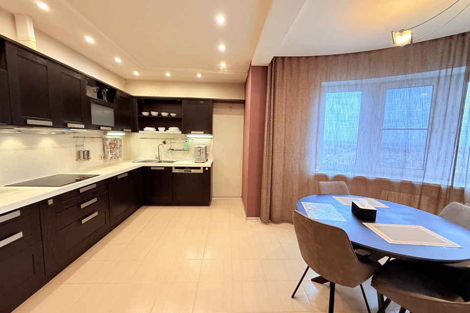 Продаётся 2-комнатная квартира, 68 м²