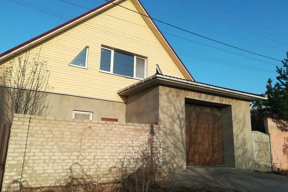 Продаётся 2-этажный дом, 220 м²