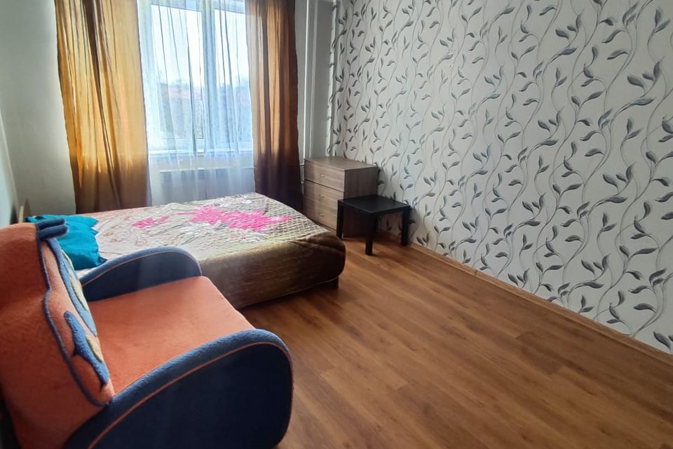 Продаётся 1-комнатная квартира, 42 м²