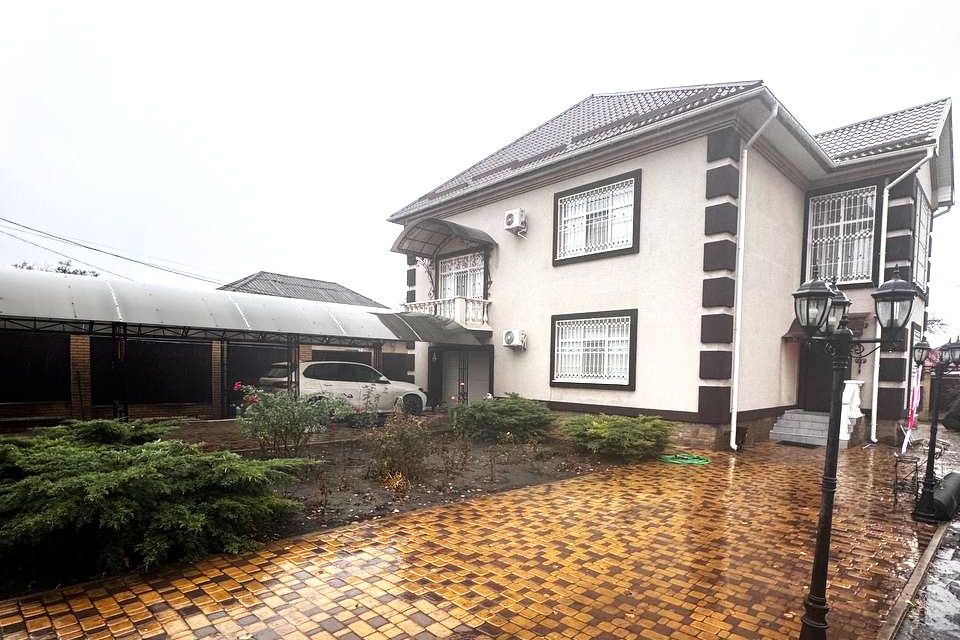 Продаётся 2-этажный дом, 286 м²