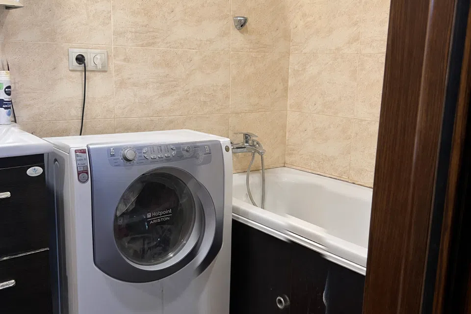 Продаётся 4-комнатная квартира, 105.9 м²