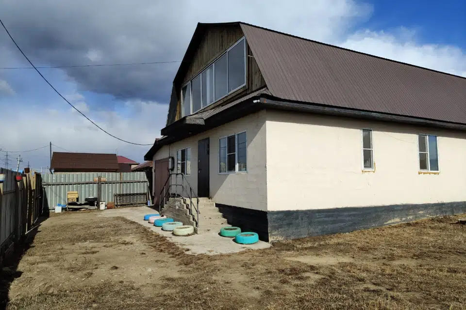 Продаётся 2-этажный дом, 215.8 м²