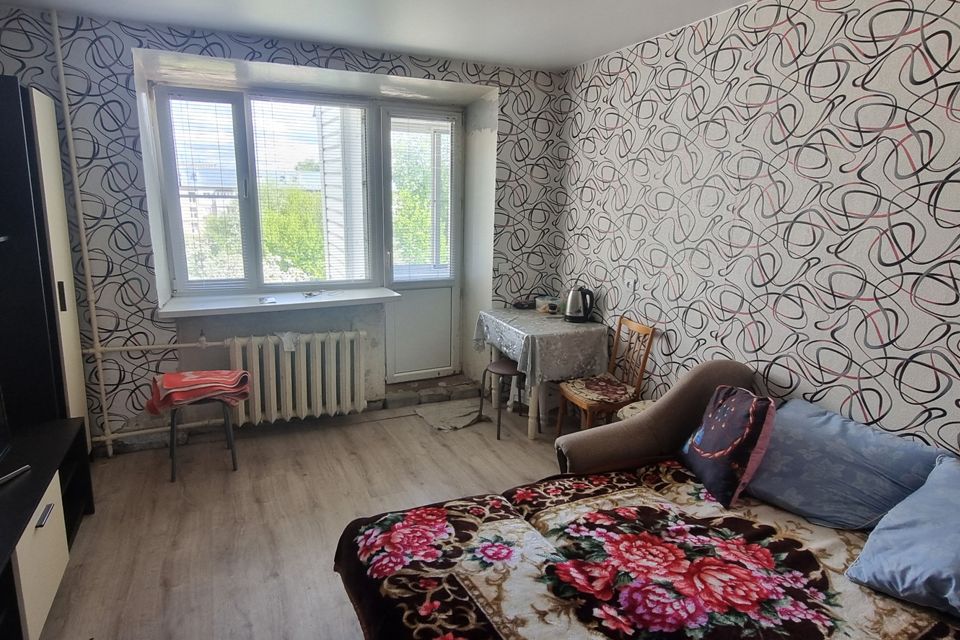 Продаётся комната в 5-комн. квартире, 18 м²