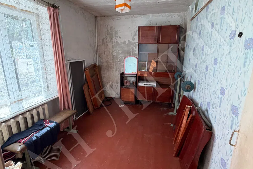 Продаётся 4-комнатная квартира, 61.1 м²