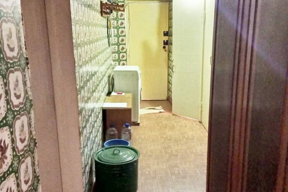 Продаётся 4-комнатная квартира, 65 м²