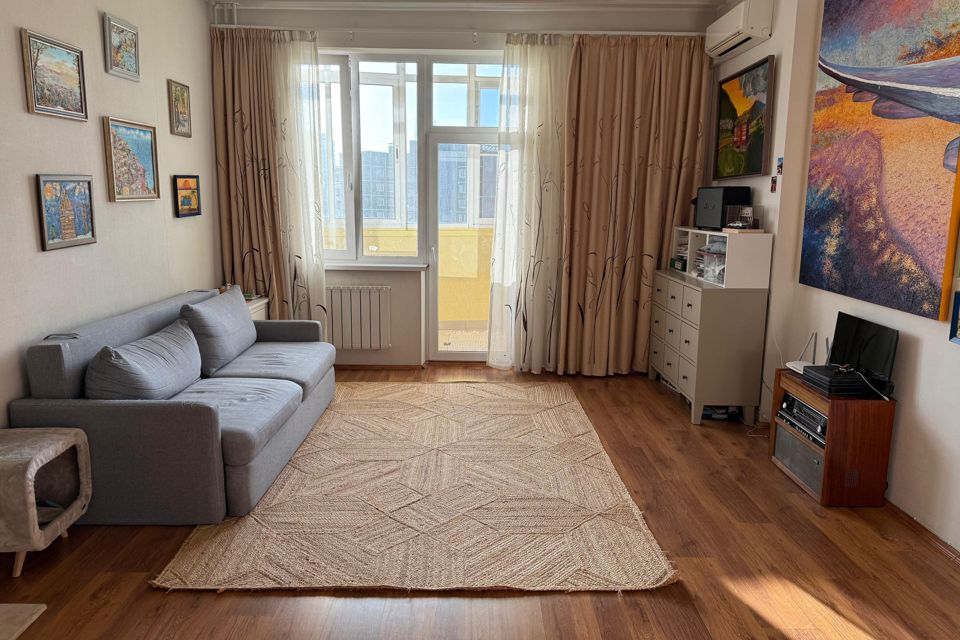 Продаётся 1-комнатная квартира, 49.2 м²