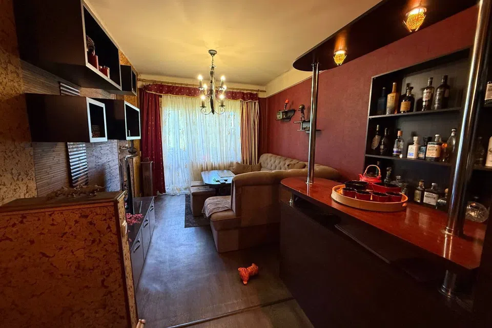 Продаётся 3-комнатная квартира, 63 м²