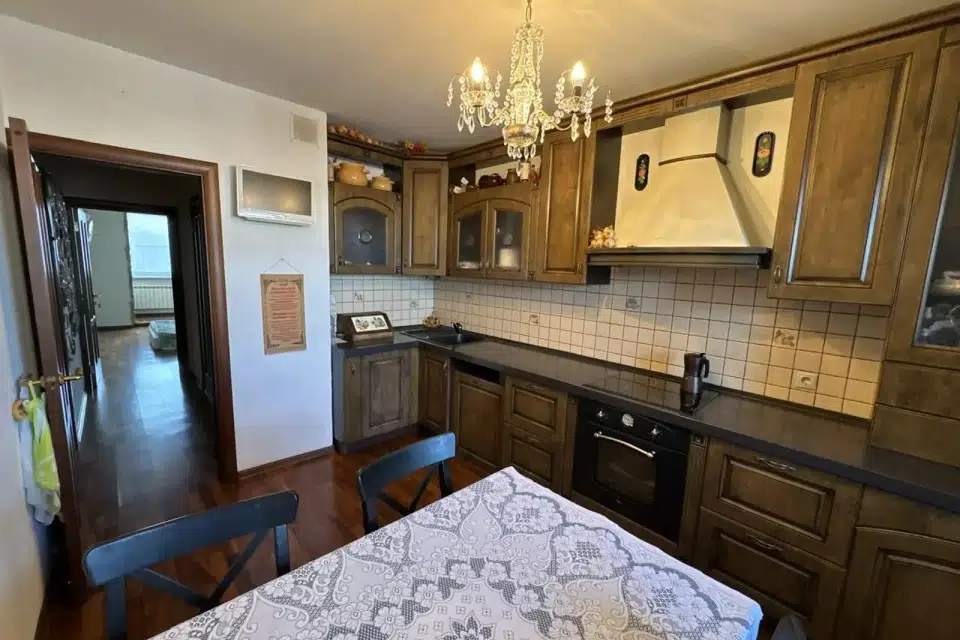 Продаётся 3-комнатная квартира, 83 м²