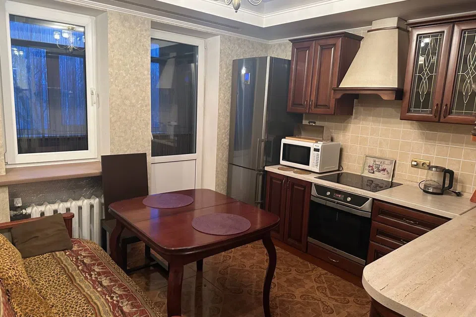 Сдаётся 2-комнатная квартира, 78 м²