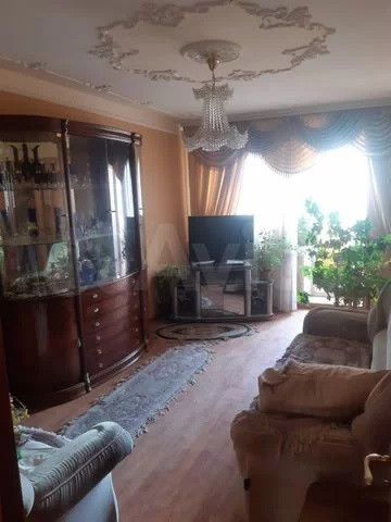Продаётся 4-комнатная квартира, 75.6 м²