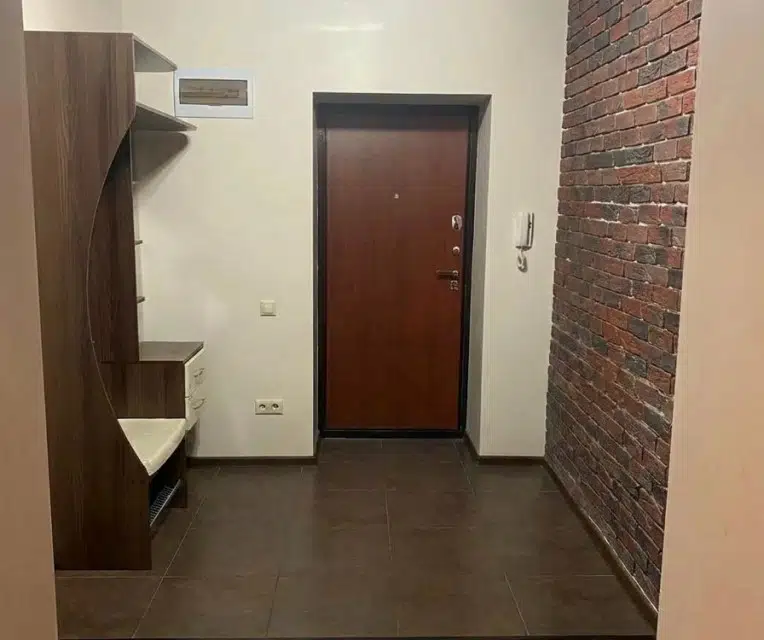 Продаётся 2-комнатная квартира, 105 м²