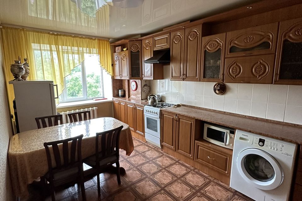 Продаётся 3-комнатная квартира, 93 м²