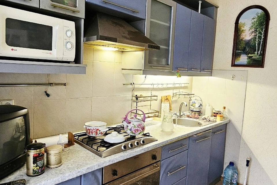 Продаётся 4-комнатная квартира, 82 м²