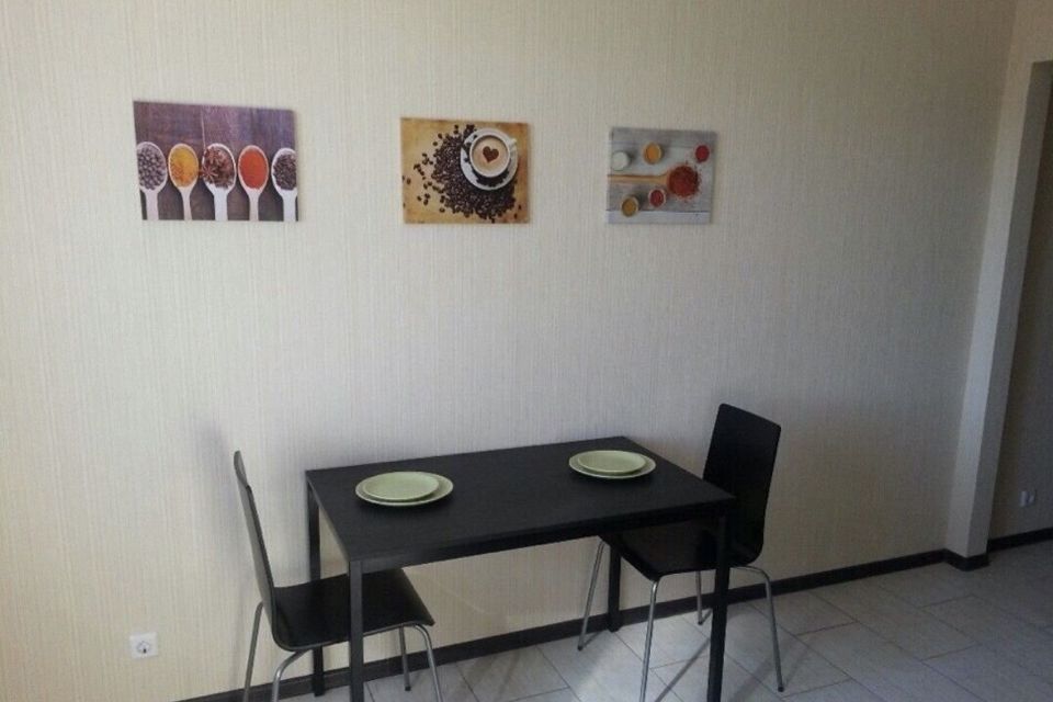 Продаётся 1-комнатная квартира, 35.6 м²