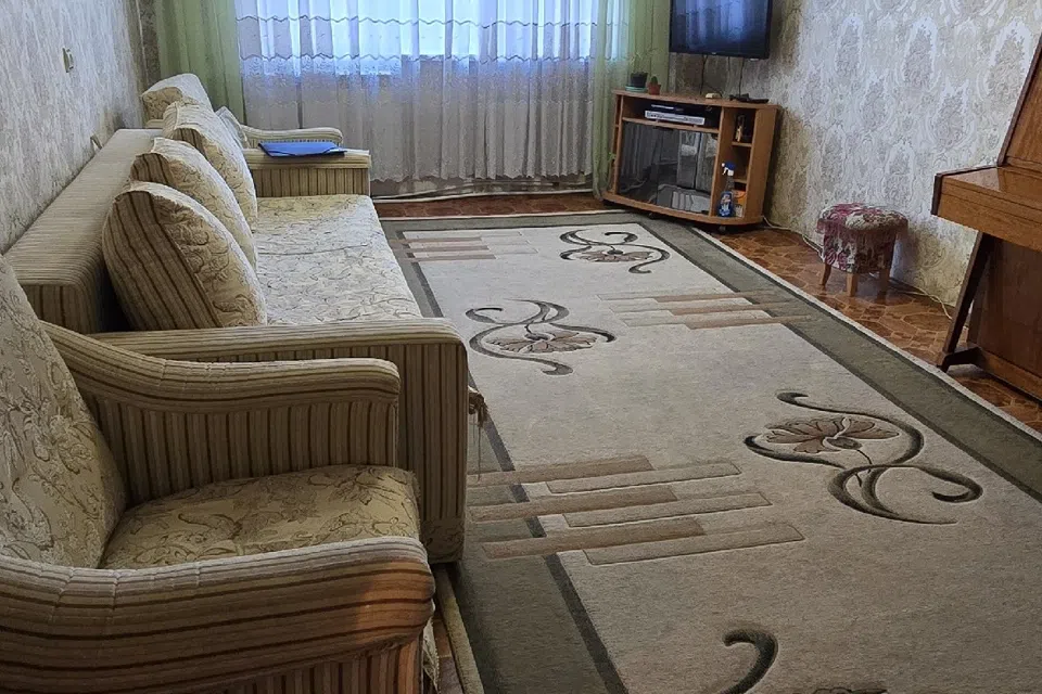 Продаётся 4-комнатная квартира, 85 м²