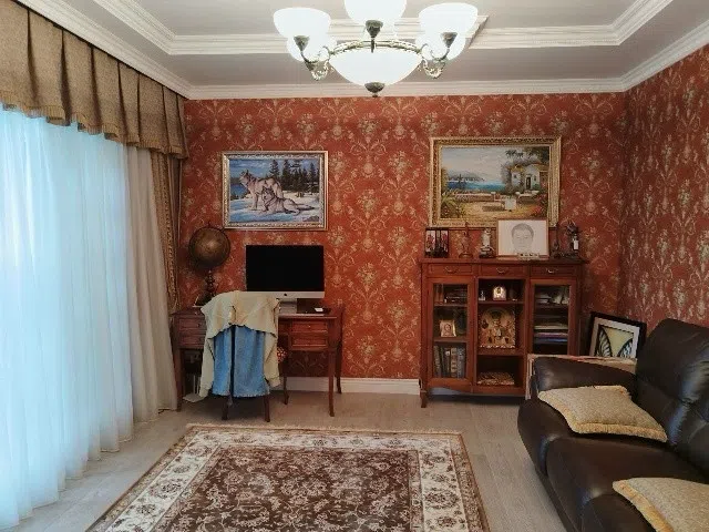 Продаётся 3-этажный дом, 232 м²