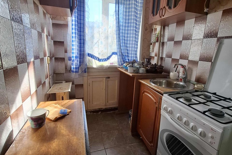 Продаётся 3-комнатная квартира, 41 м²
