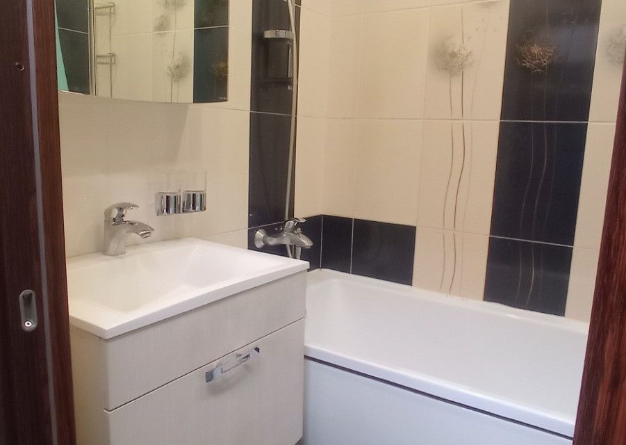 Продаётся 3-комнатная квартира, 61.9 м²