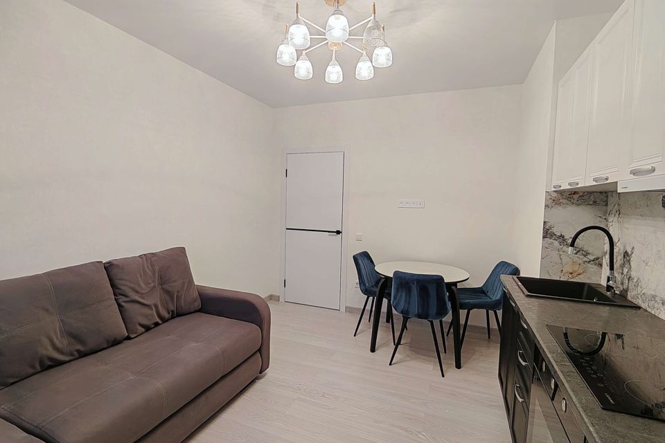 Продаётся 2-комнатная квартира, 55.8 м²
