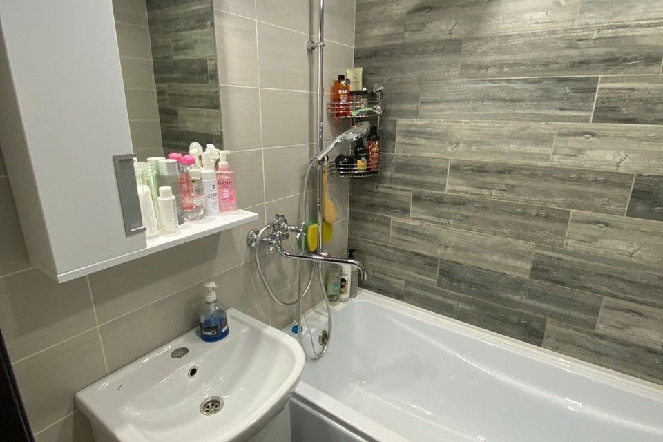 Продаётся 3-комнатная квартира, 60 м²