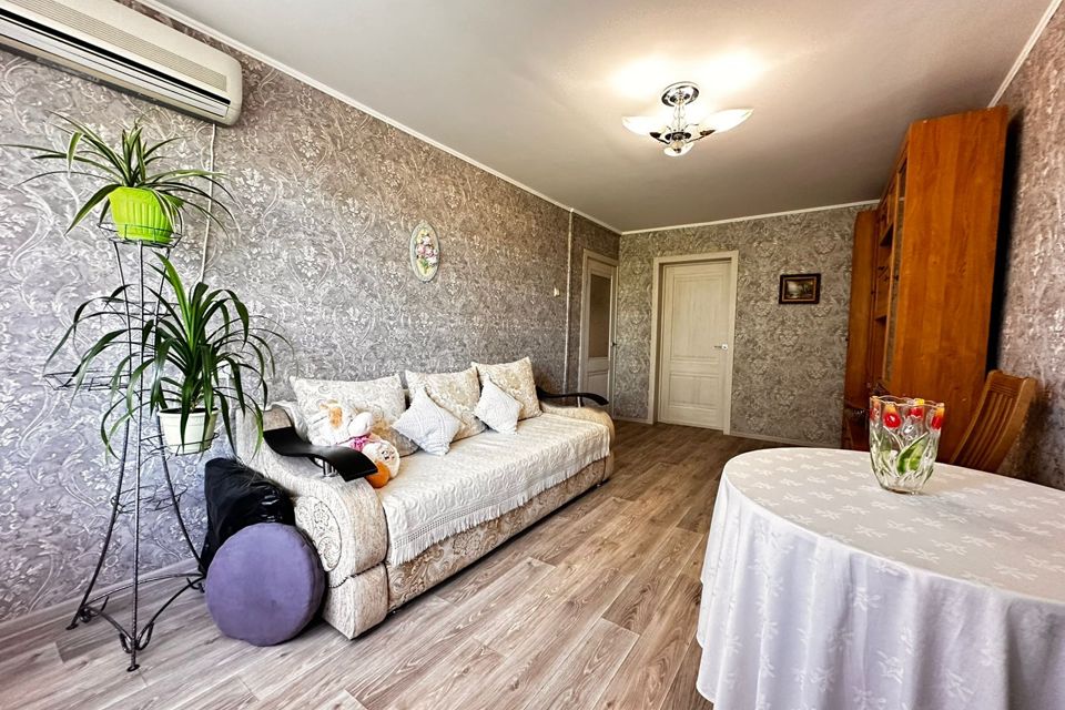Продаётся 3-комнатная квартира, 60 м²