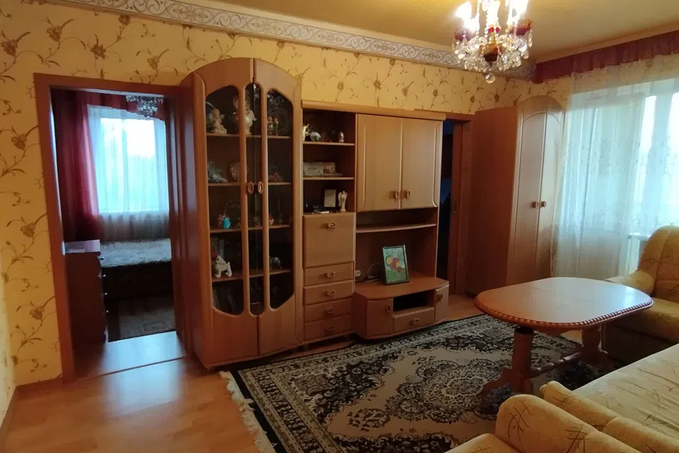 Продаётся 3-комнатная квартира, 44.9 м²