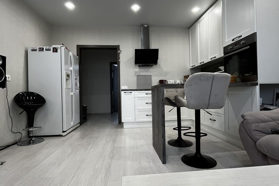Продаётся 3-комнатная квартира, 85 м²