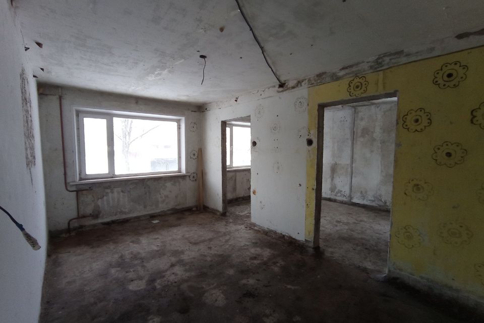 Продаётся 3-комнатная квартира, 47.5 м²