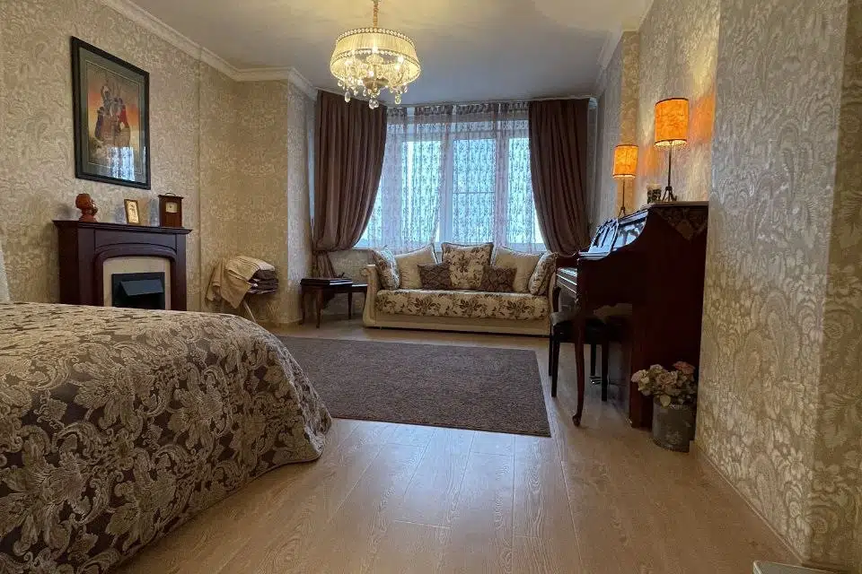 Продаётся 1-комнатная квартира, 57.5 м²