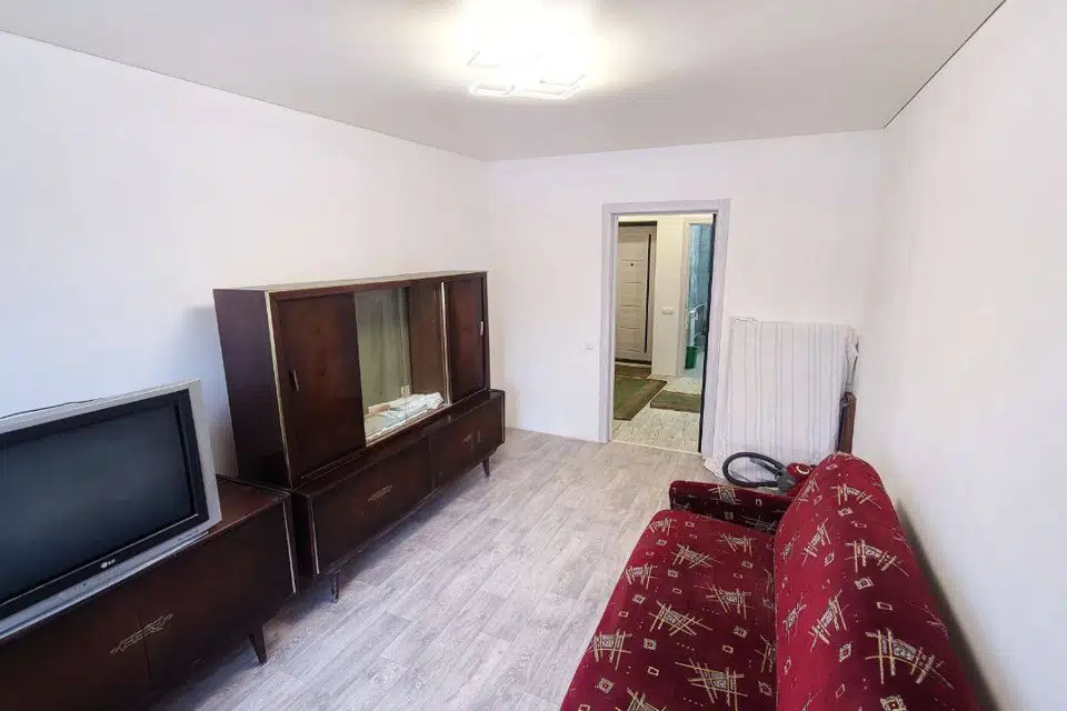 Продаётся 3-комнатная квартира, 49 м²