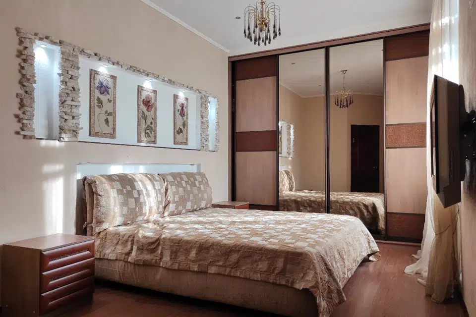 Продаётся 2-комнатная квартира, 87.3 м²