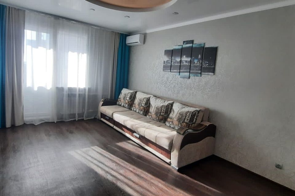 Сдаётся 2-комнатная квартира, 55 м²