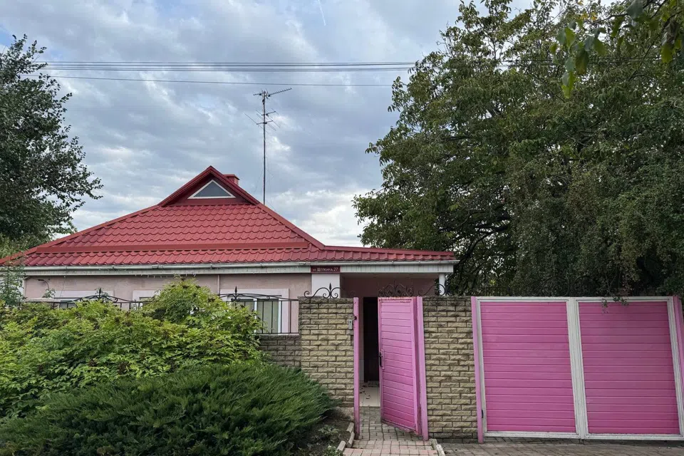 Продаётся 1-этажный дом, 100 м²