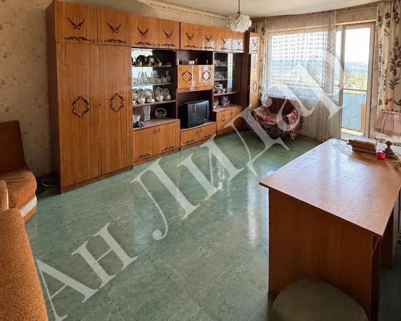 Продаётся 2-комнатная квартира, 53.6 м²