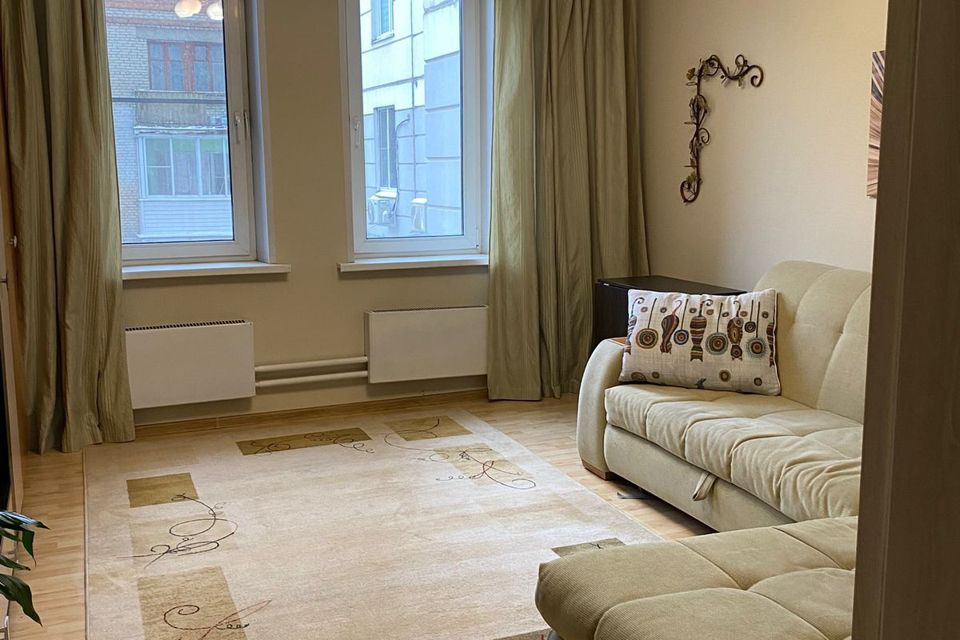 Продаётся 2-комнатная квартира, 55.2 м²