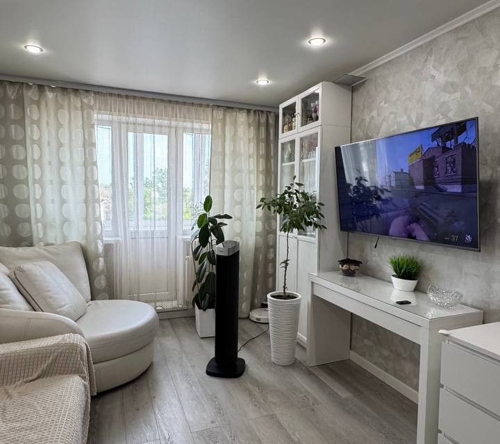 Продаётся 3-комнатная квартира, 58.1 м²