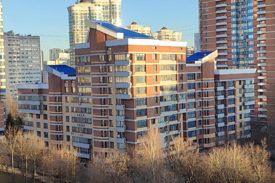 Продаётся 1-комнатная квартира, 35.4 м²