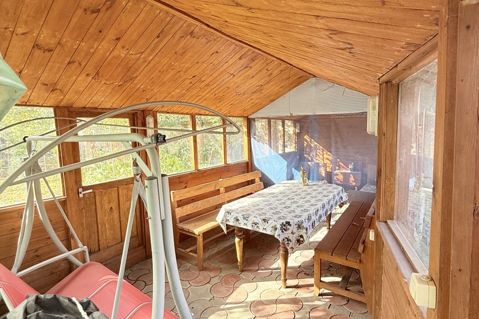 Продаётся 2-этажный дом, 200 м²