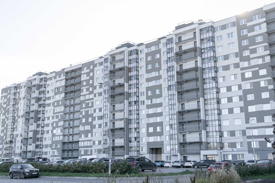 Продаётся 1-комнатная квартира, 42.8 м²