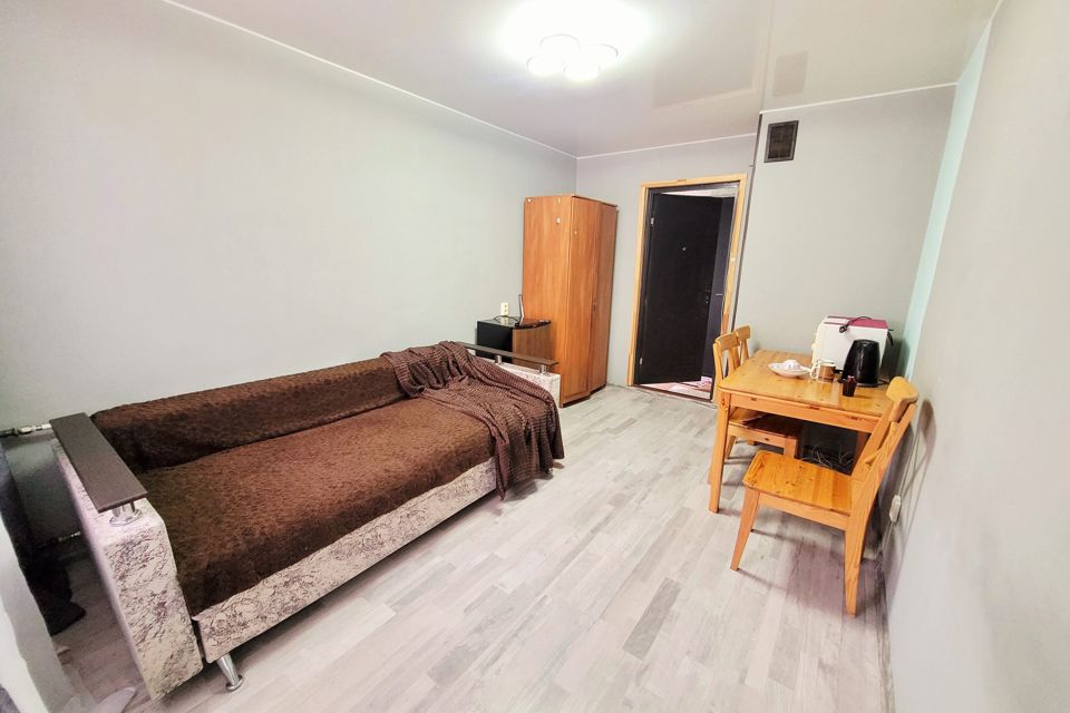 Продаётся комната в 5-комн. квартире, 11.9 м²