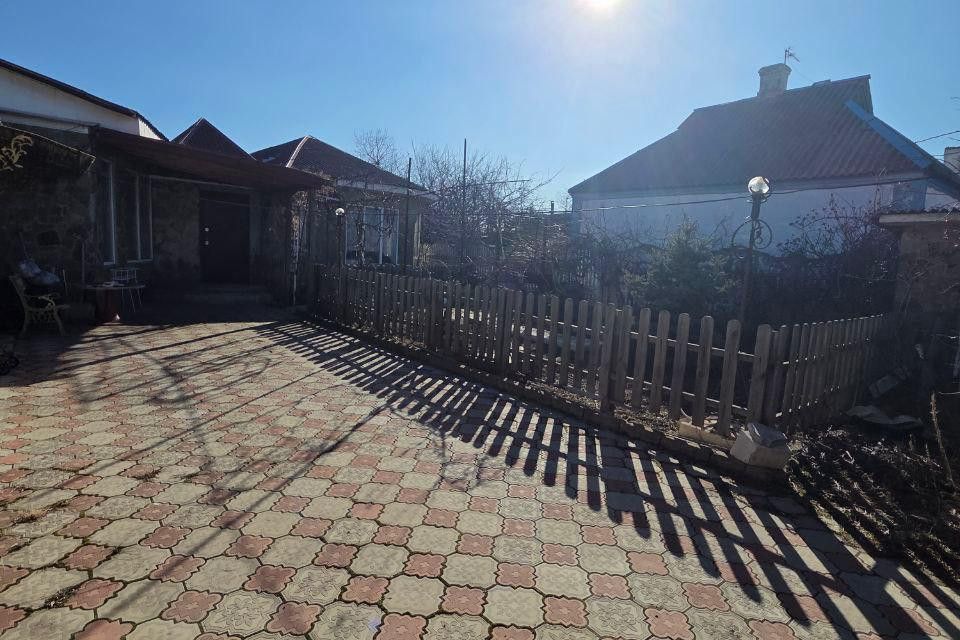 Продаётся 1-этажный дом, 142 м²