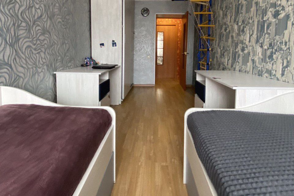 Продаётся 3-комнатная квартира, 57 м²