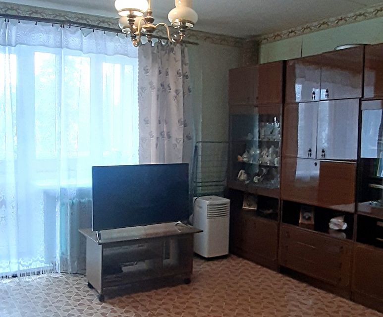 Продаётся 4-комнатная квартира, 76.1 м²